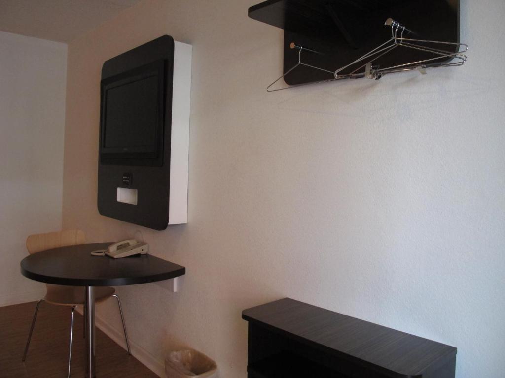 Motel 6 Baltimore Md Экстерьер фото